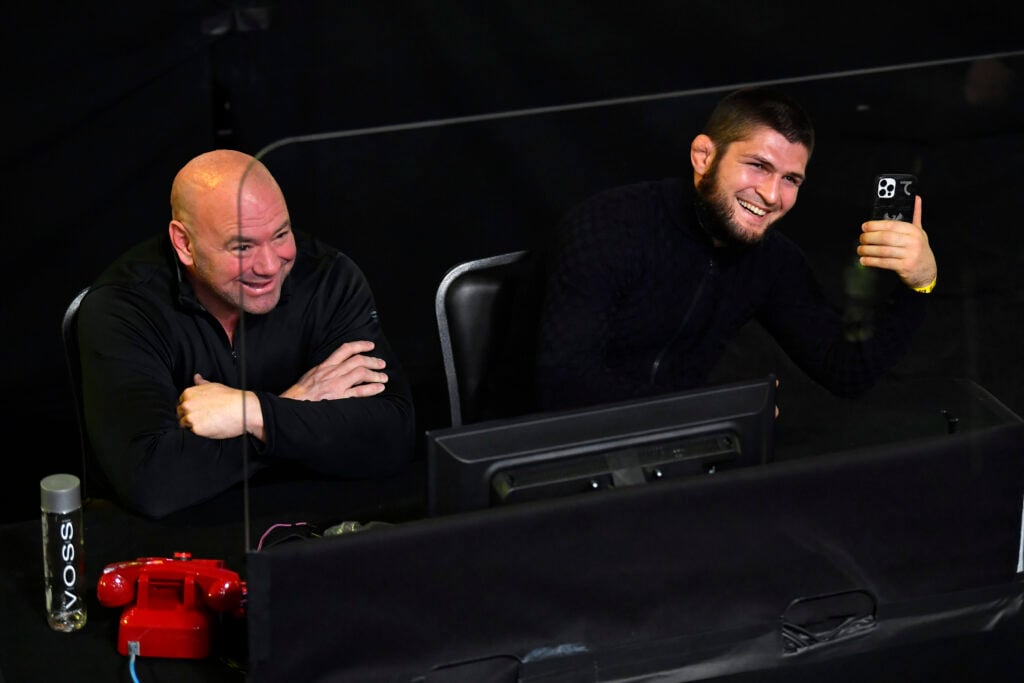 Dana White and Khabib Nurmagomedov watch the UFC Vegas 22 main event from cageside.