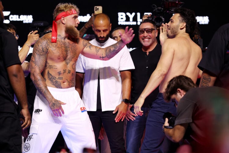 Photo by Cris Esqueda/Golden Boy/Getty Images