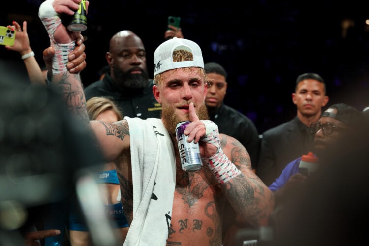 Photo by Cris Esqueda/Golden Boy/Getty Images