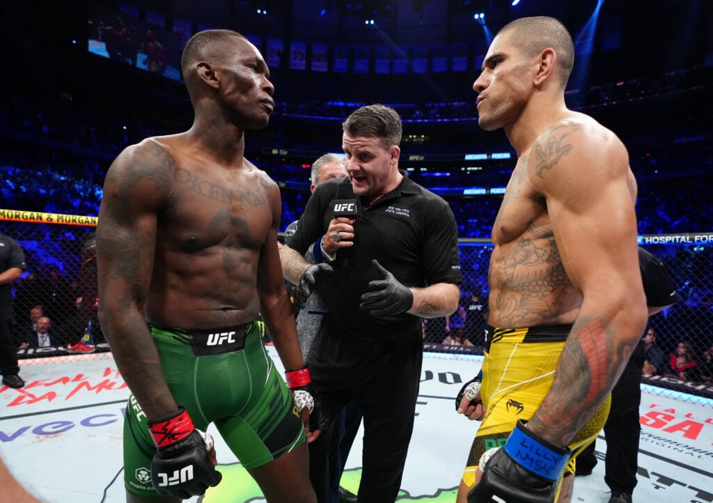 Israel Adesanya facing off with Alex Pereira at UFC 281