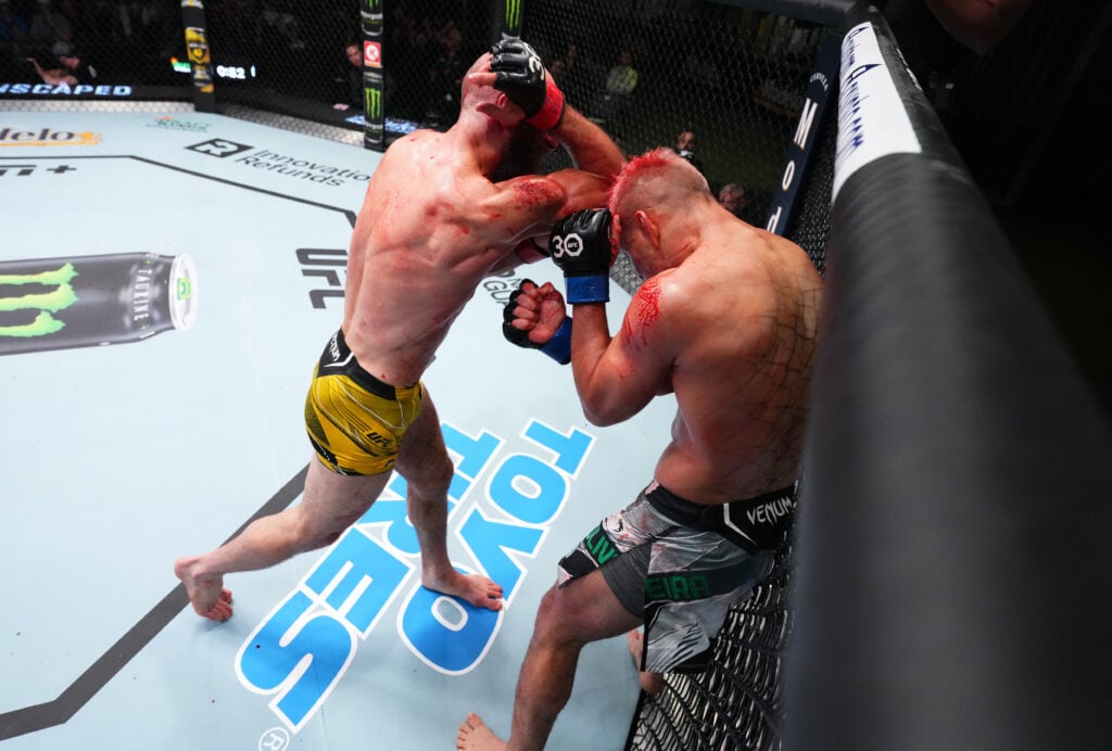Guram Kutateladze and Elves Brener trade punches
