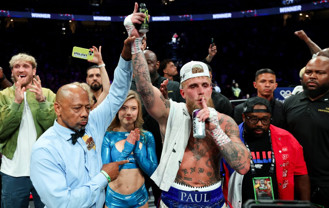 Photo by Cris Esqueda/Golden Boy/Getty Images