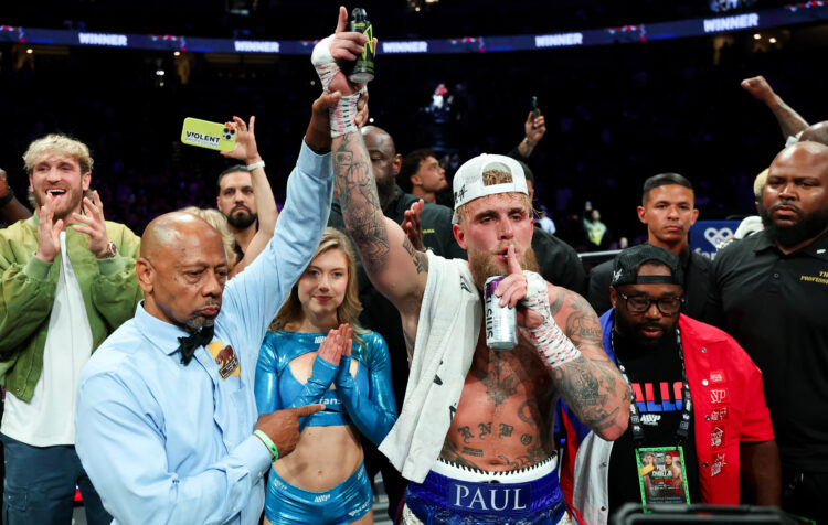 Photo by Cris Esqueda/Golden Boy/Getty Images