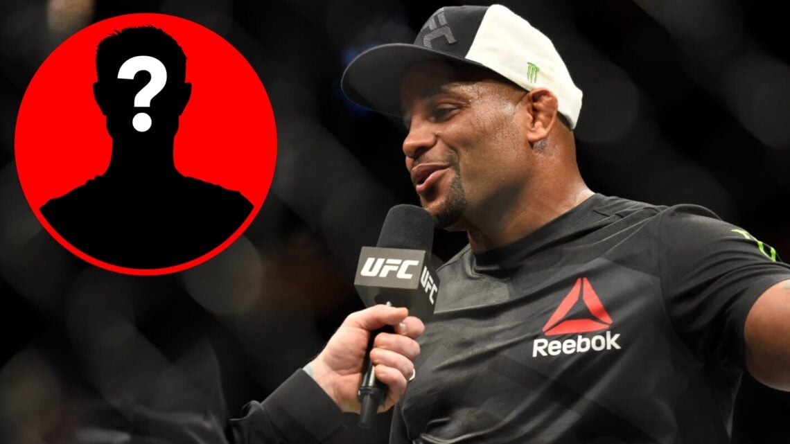 Daniel Cormier speaks after beating Anthony Johnson at UFC 210, inset mystery icon