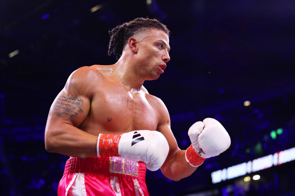 Chase DeMoor boxing in Manchester, England