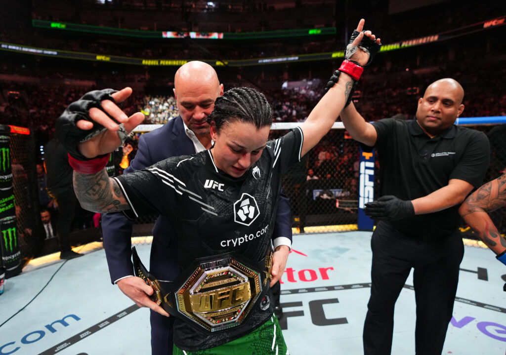 Raquel Pennington wins UFC title at UFC 297