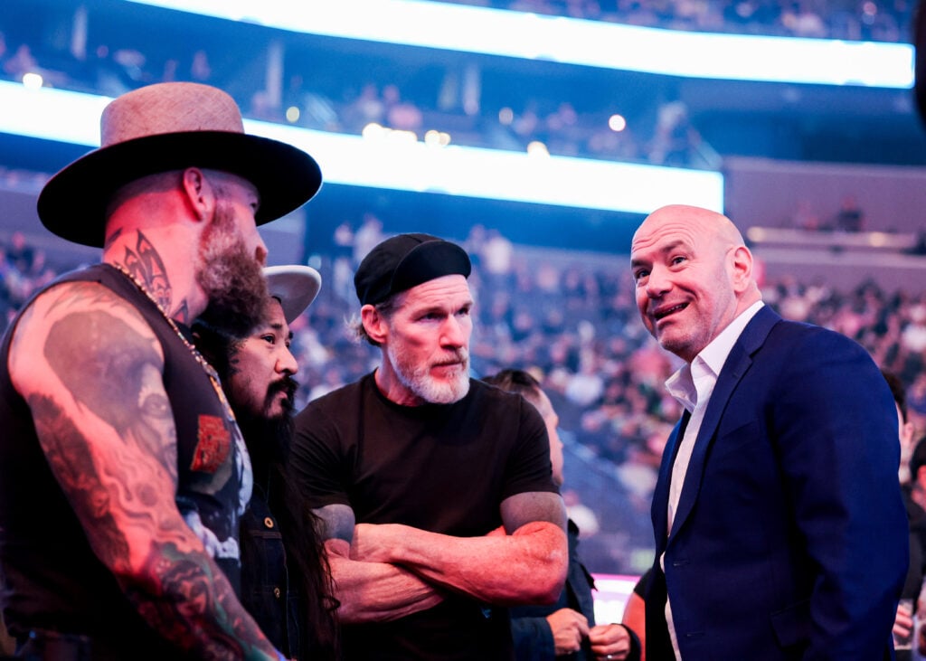 Zac Brown talking to Dana White at UFC 300