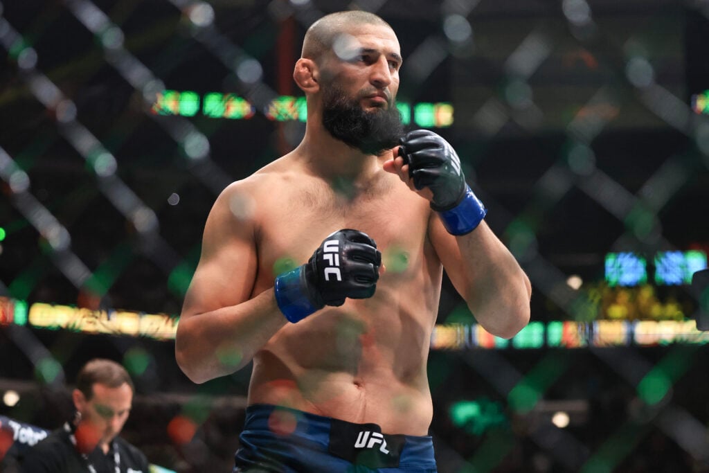 Khamzat Chimaev prepares to face Dricus du Plessis at UFC 319