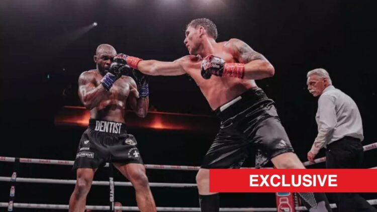 Darren Till lands a jab on Darren Stewart at Misfits 21