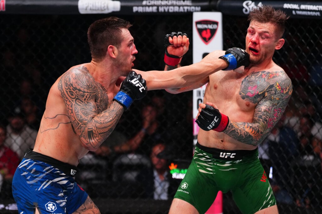 Brendan Allen punches Marvin Vettori at UFC 318