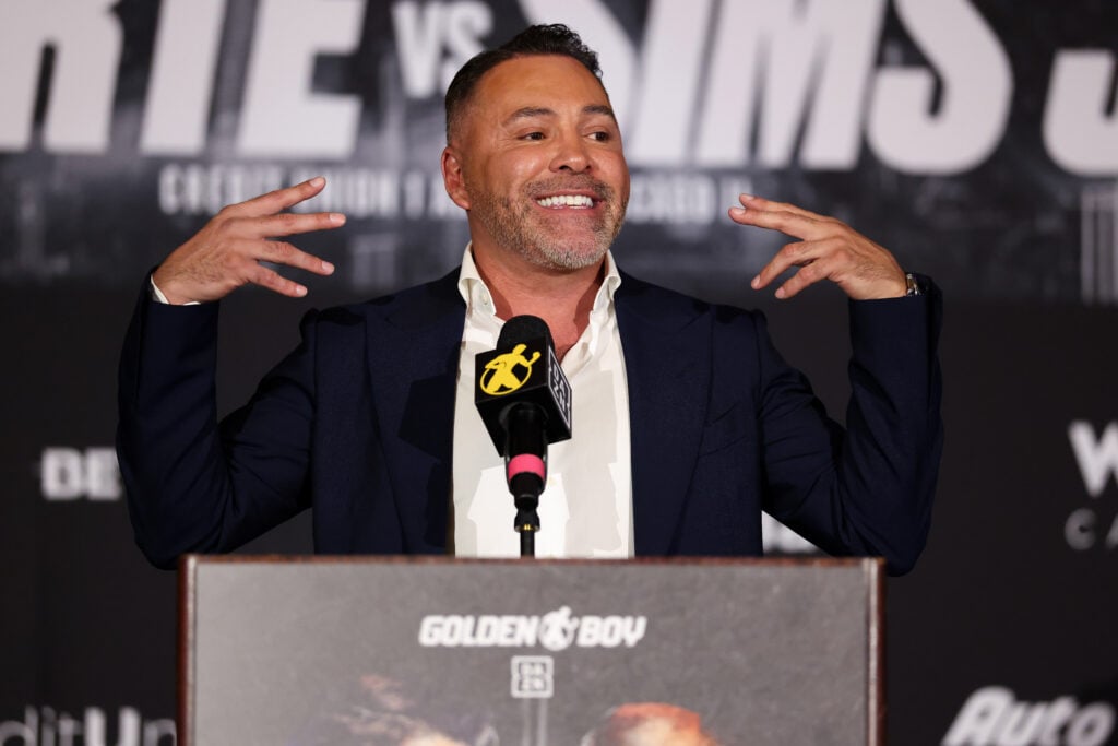 Oscar De La Hoya at a press conference