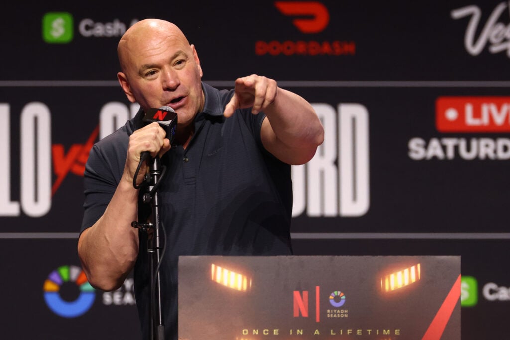 Dana White points at reporter during Canelo vs. Crawford press conference