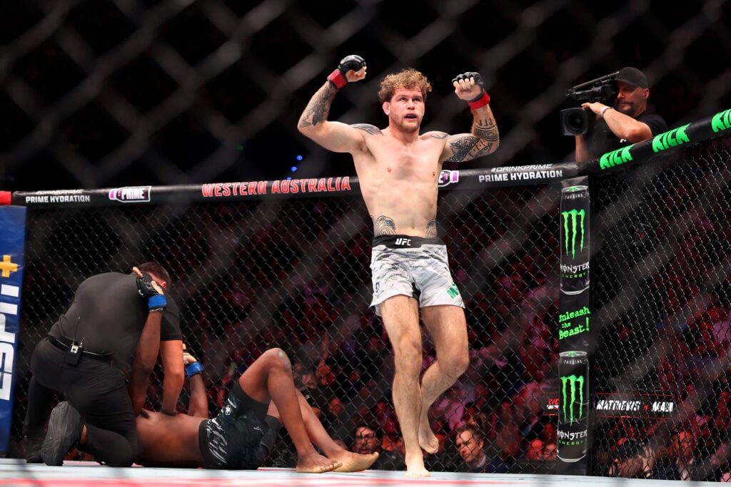 Jake Matthews walks away after near-finish of Neil Magny at UFC Perth