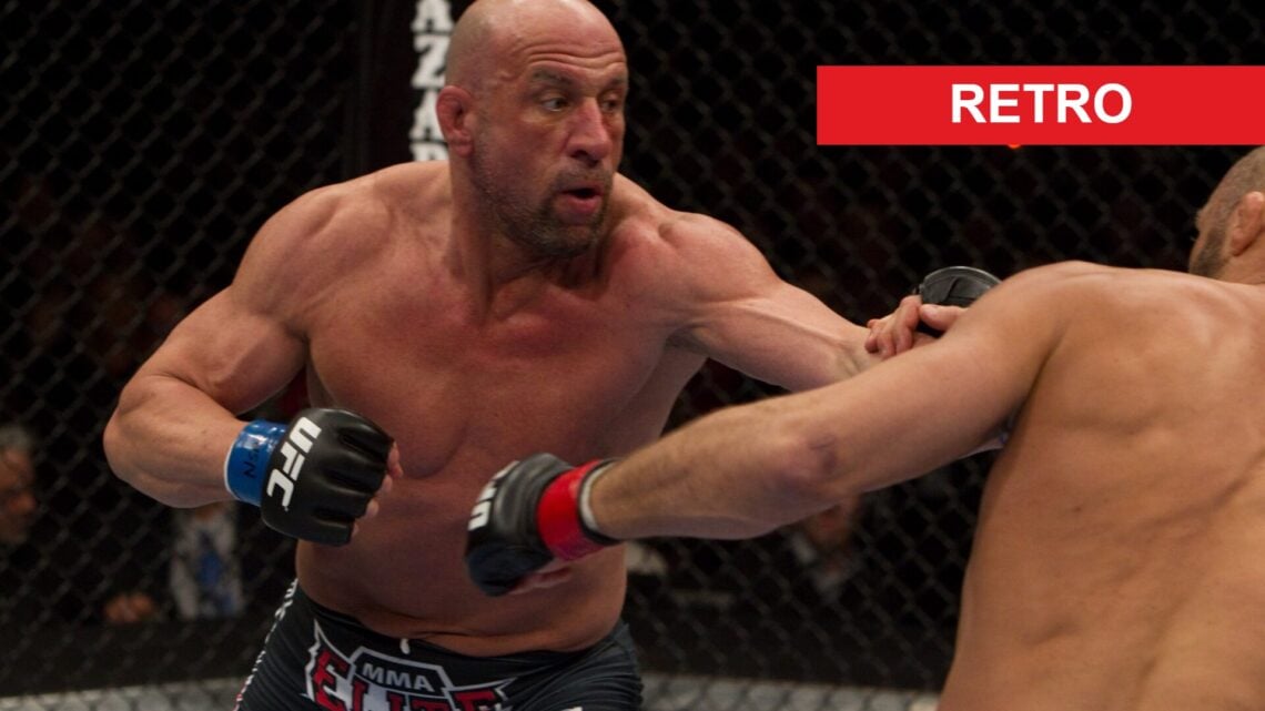 Mark Coleman throwing a punch at UFC 109