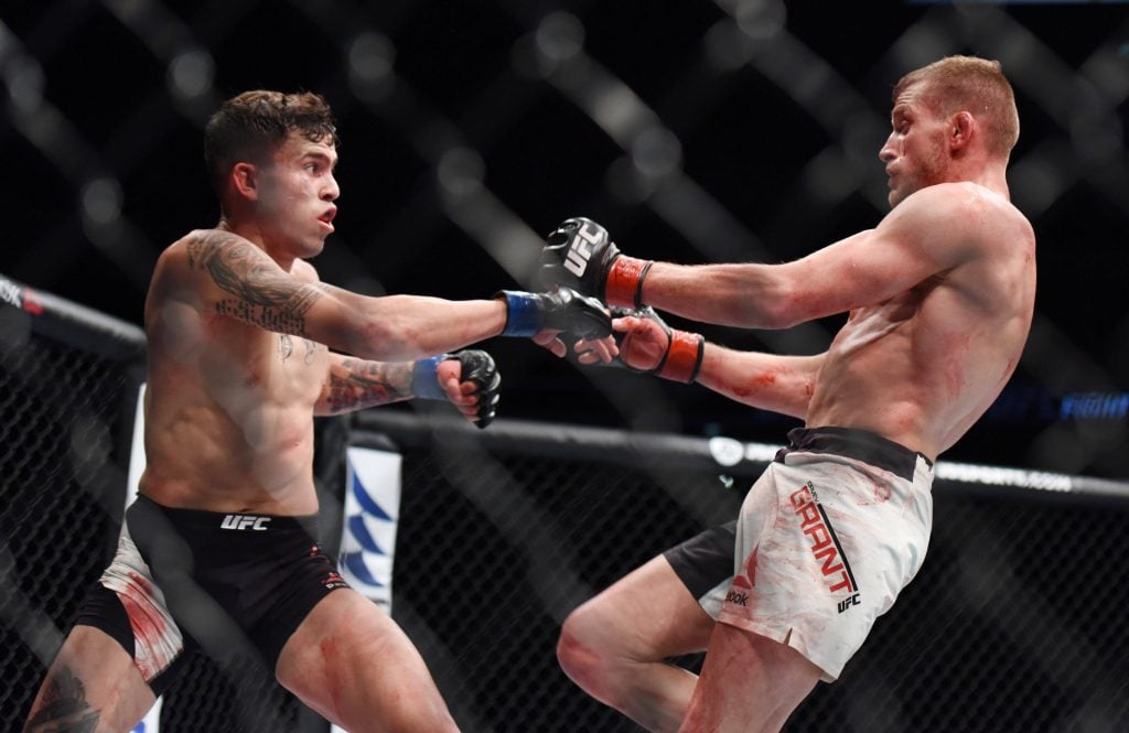 MMA: UFC Fight Night-Grant vs Vera, Feb 27, 2016; London, United Kingdom; Davey Grant (red gloves) competes against Marlon Vera (blue gloves) during UFC Fight Night at O2 Arena. Mandatory Credit: Per Haljestam-USA TODAY Sports, 27.02.2016 20:23:55, 9142807, UFC Fight Night, Davey Grant, MMA, Marlon Vera PUBLICATIONxINxGERxSUIxAUTxONLY Copyright: xPerxHaljestamx 9142807