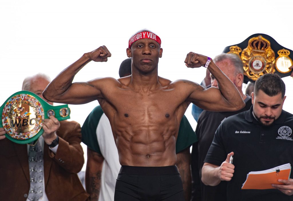 April 15, 2022, Texas, USA: Arlington Dallas, TX - APRIL 16: Yordenis Ugas 146.8lbs Final weighing for the welterweight unification title fight at the AT&T Stadium, on April 15, 2022, in Arlington Dallas, Texas, USA USA - ZUMAp175 20220415_zsa_p175_001 Copyright: xMikaelxOnax