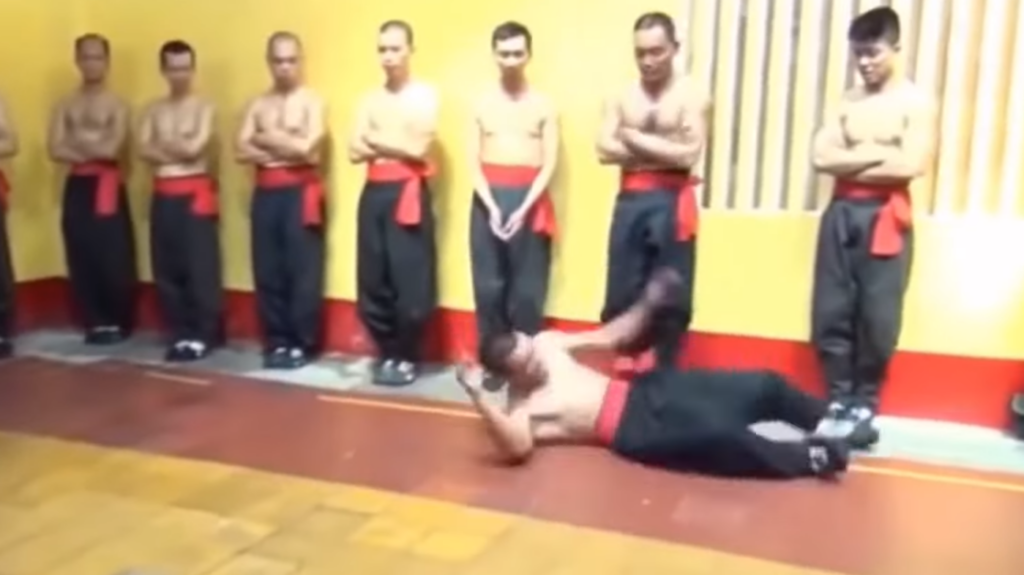 Fake martial arts master demonstrates his technique