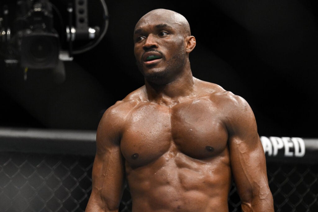 MMA: UFC 286 - Edwards vs Usman Mar 18, 2023; London, UNITED KINGDOM; Kamaru Usman reacts during his fight with Leon Edwards (not pictured) during UFC 286 at O2 Arena. London O2 Arena UNITED KINGDOM, EDITORIAL USE ONLY PUBLICATIONxINxGERxSUIxAUTxONLY 20230318_kab_bk4_256