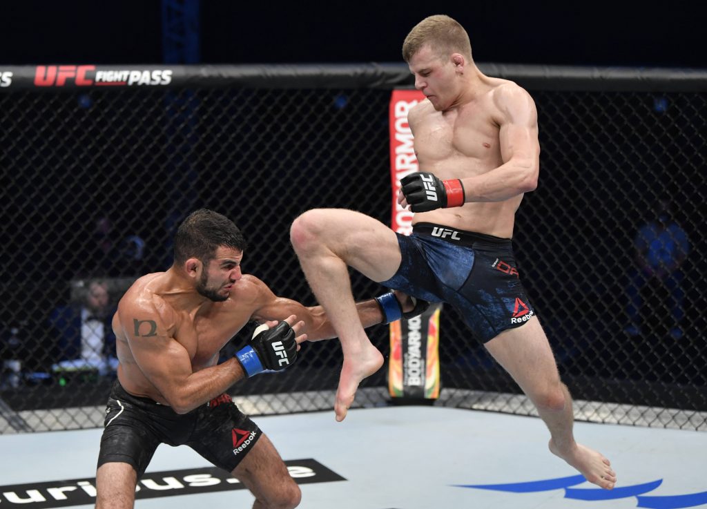 MMA: UFC Fight Island, July 19, 2020; Abu Dhabi, UAE; Grant Dawson launches a flying knee against Nad Narimani of England in their bout during UFC Fight Night at the Flash Forum on UFC Fight Island. Mandatory Credit: Jeff Bottari Zuffa LLC via USA TODAY Sports, 19.07.2020 15:16:48, 14545092, NPStrans, UFC Fight Night, England, TopPic, MMA PUBLICATIONxINxGERxSUIxAUTxONLY Copyright: xUFCx 14545092