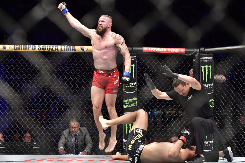 MMA: UFC Fight Night - Sao Paulo-Bonfim vs Dalby Nov 4, 2023; Sao Paulo, Brazil; Nicolas Dalby (blue gloves) reacts after defeating Gabriel Bonfim (red gloves) during the UFC Fight Night at Ibirapuera Arena. Sao Paulo Ibirapuera Arena SP Brazil, EDITORIAL USE ONLY PUBLICATIONxINxGERxSUIxAUTxONLY 20231104_mcd_db3_170