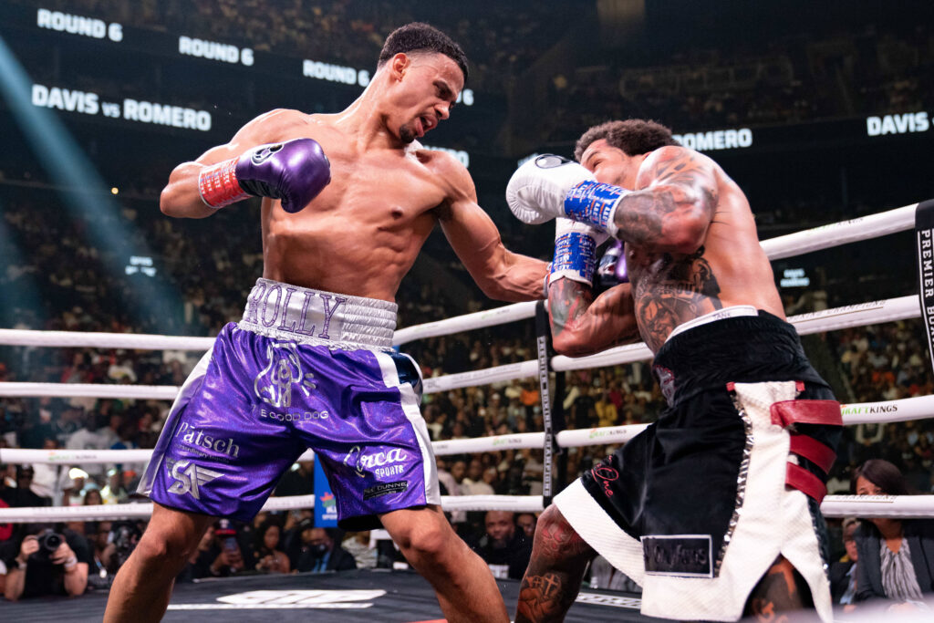 May 29, 2022, Brooklyn, New York, USA: GERVONTA DAVIS (black and white trunks) battles ROLANDO ROMERO in a WBA Lightweight Championship bout at the Barclays Center in Brooklyn, New York. Davis defeated Romero by way of knockout in the sixth round. Brooklyn USA - ZUMAp109 20220529_zaf_p109_007 