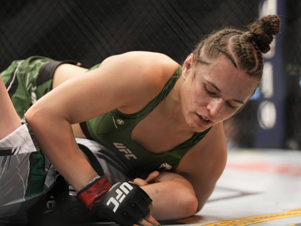 November 12, 2022, New York City, NY, NEW YORK CITY, NY, United States: NEW YORK New York City, NY, NY- November 12: Erin Blanchfield (L) and Molly Mccann (R) step in the ring for a 3-round bout at Madison Square Garden for UFC 281 - Adesanya vs Perieira : Event on November 12, 2022 in New York City, NY, United States. New York City, NY United States - ZUMAp175 20221112_zsa_p175_110 