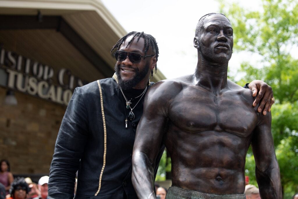Syndication: Tuscaloosa News May 25, 2022; Tuscaloosa, AL, USA; Tuscaloosa Tourism and Sports unveiled a statute of former heavyweight boxing champion Deontay Wilder outside their offices on Jack Warner Parkway Wednesday. The statue was created by Tuscaloosa-based artist, Caleb O™Connor. Wilder stands beside the statue for photos to be taken. Tuscaloosa AL , EDITORIAL USE ONLY PUBLICATIONxINxGERxSUIxAUTxONLY 18353090