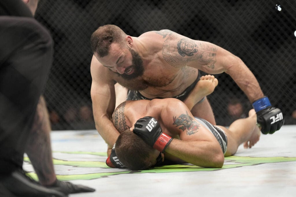 December 4, 2022, ORLANDO, FL, ORLANDO, FL, United States: ORLANDO, FL - December 4: Jack Hermansson (L) and Roman Dolidze (R) step in the octagon for a 3-round bout at Amway Center for UFC Orlando - Thompson vs Holland : Evevnt on December 4, 2022 in ORLANDO, FL, United States. ORLANDO, FL United States - ZUMAp175 20221204_zsa_p175_047 