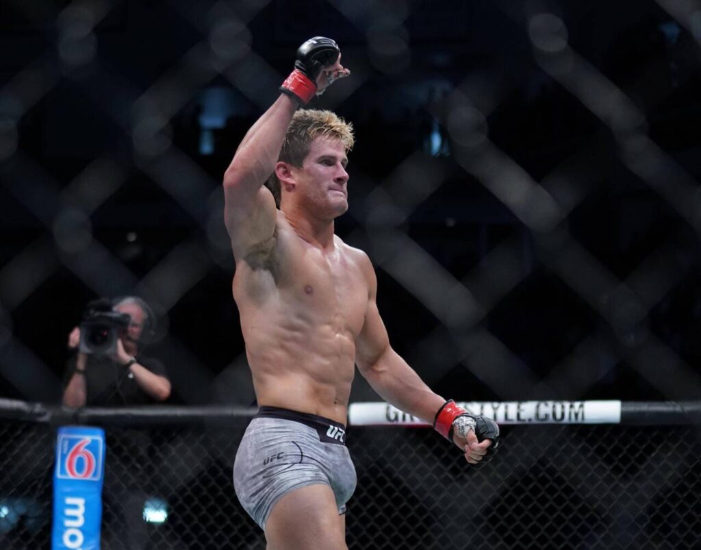 MMA: UFC Fight Night-Boise-Northcutt vs Ottow, July 14, 2018; Boise, ID, USA; Sage Northcutt (red gloves) defeats Zak Ottow (blue gloves) during UFC Fight Night at CenturyLink Arena. Mandatory Credit: Kyle Terada-USA TODAY Sports, 14.07.2018 22:16:38, 10953277, UFC Fight Night, MMA PUBLICATIONxINxGERxSUIxAUTxONLY 10953277