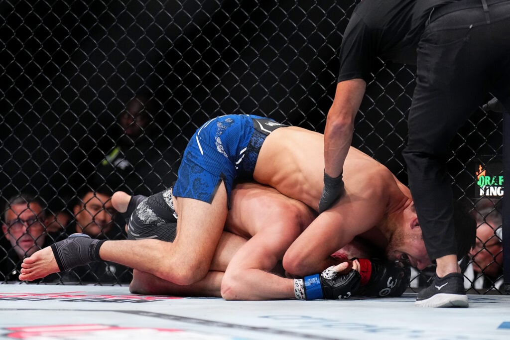 UFC 296: Rakhmonov v Thompson